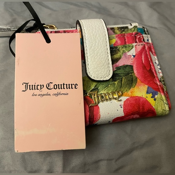 NWT Juicy Couture Floral wallet - Picture 1 of 5